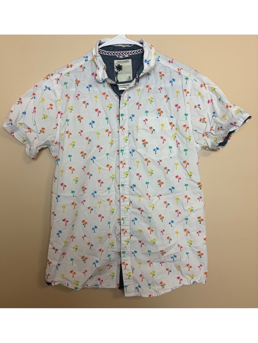 Free planet palm tree short-sleeve button-up shirt- medium